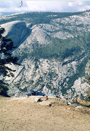 mikeoncliff.jpg (90889 bytes)